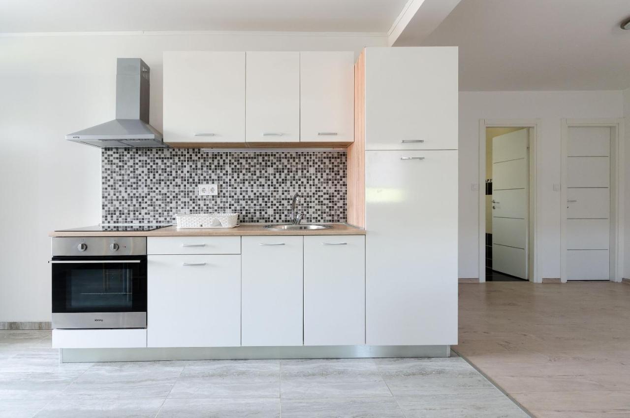 Apartments Ester Lopar Εξωτερικό φωτογραφία