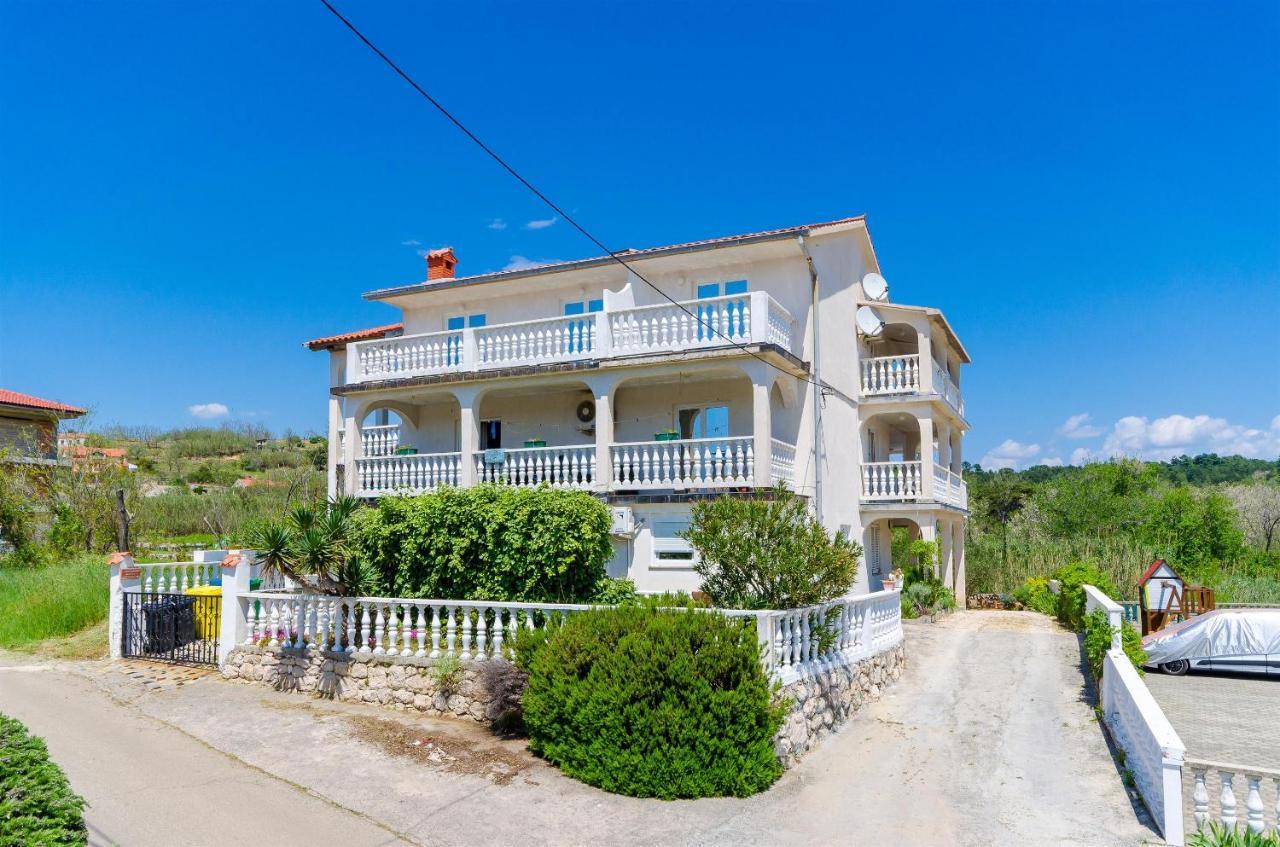 Apartments Ester Lopar Εξωτερικό φωτογραφία