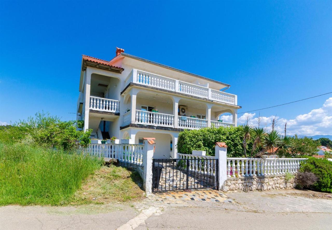 Apartments Ester Lopar Εξωτερικό φωτογραφία