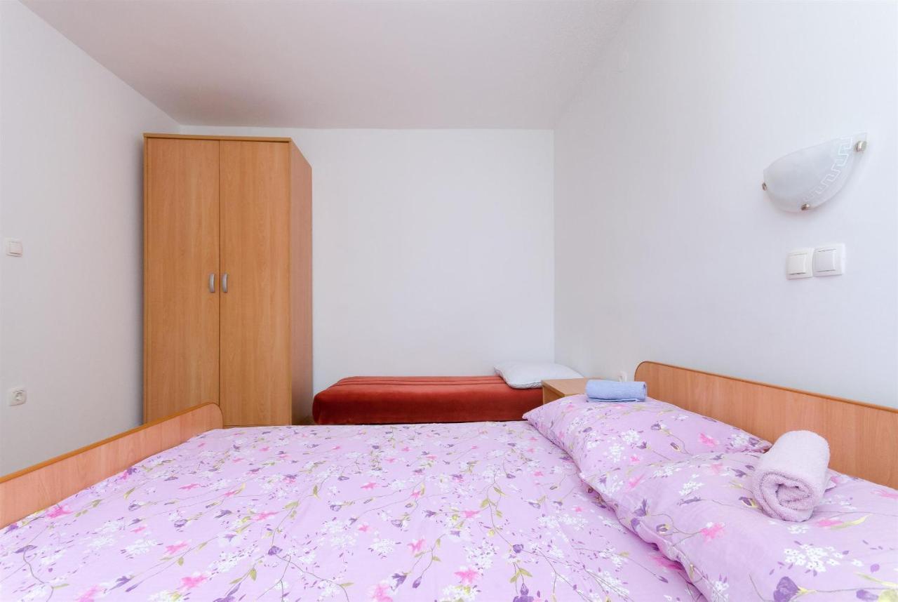 Apartments Ester Lopar Εξωτερικό φωτογραφία