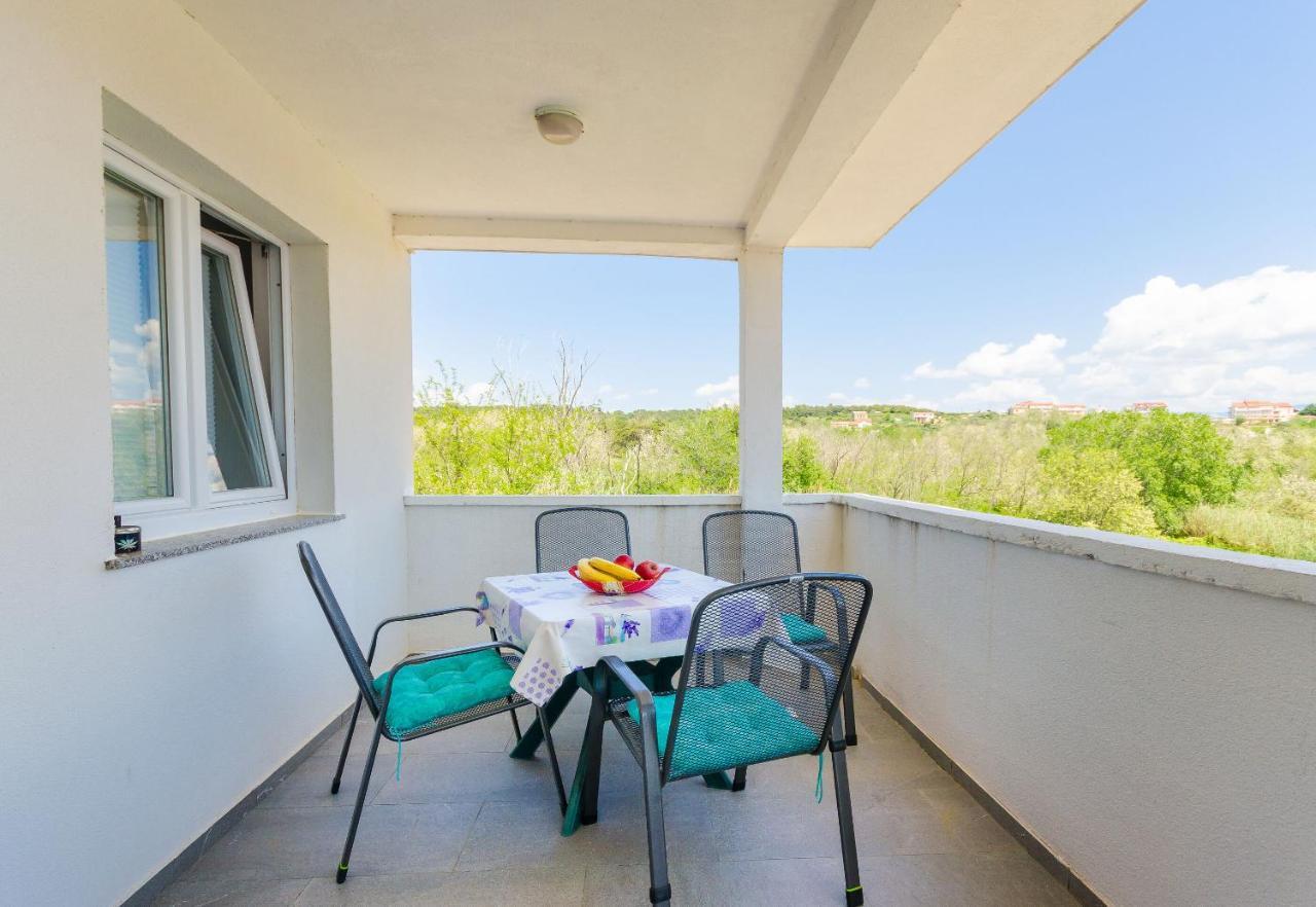Apartments Ester Lopar Εξωτερικό φωτογραφία