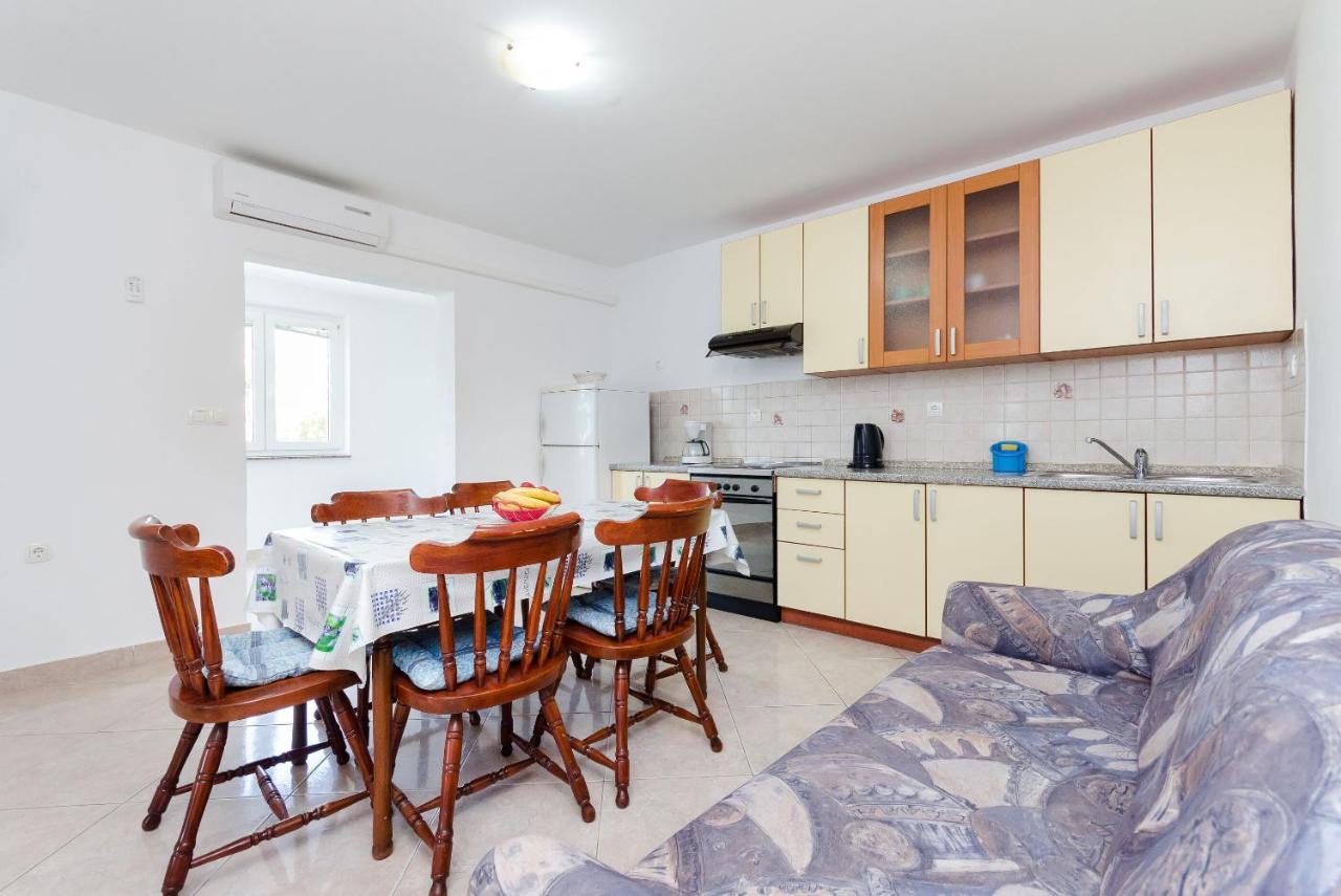 Apartments Ester Lopar Εξωτερικό φωτογραφία